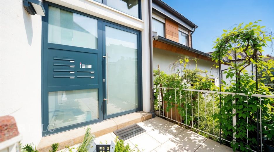 4 Zimmer zum Wohlfühlen! Mit Garage! - FALC Immobilien – Willkommen!