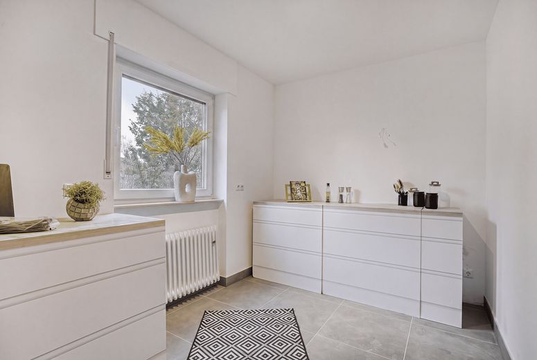 Provisionsfrei & Erstbezug nach Sanierung! Modern, hell & hochwertig – 3 Zimmer mit Garten – Küche