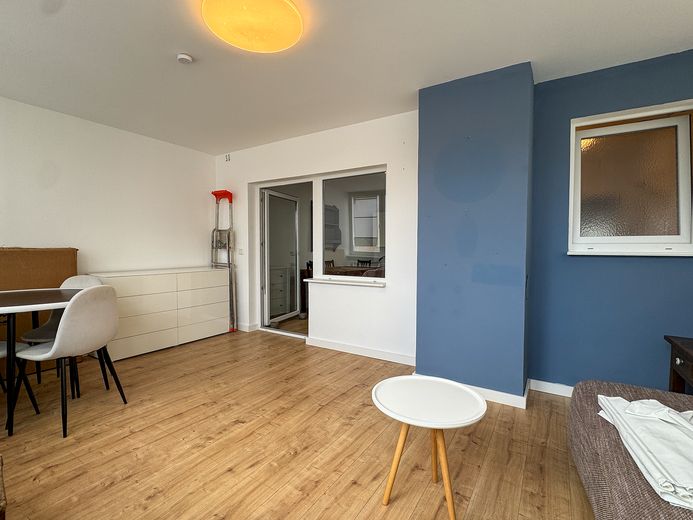 zentrale 3 Zimmer Wohnung mit Wintergarten – Wintergarten