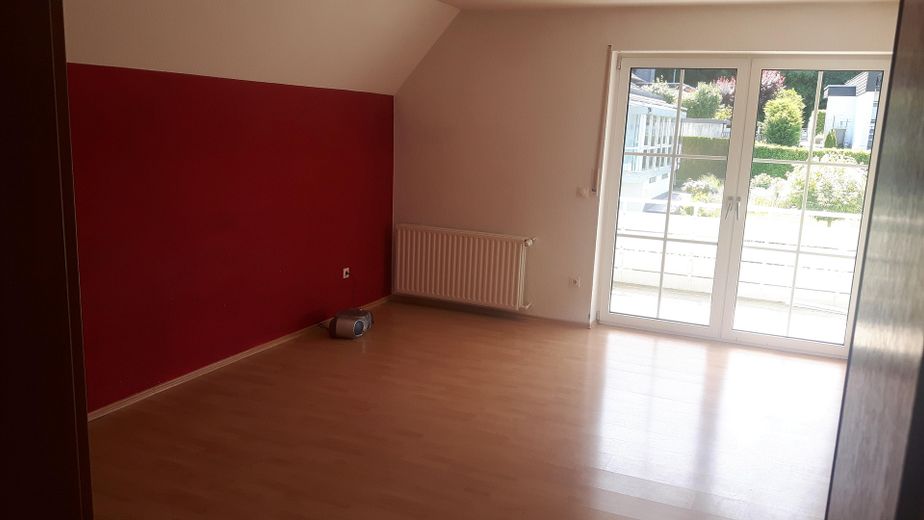 2-Zimmer Wohnung mit Blick ins Grüne – Schlafzimmer