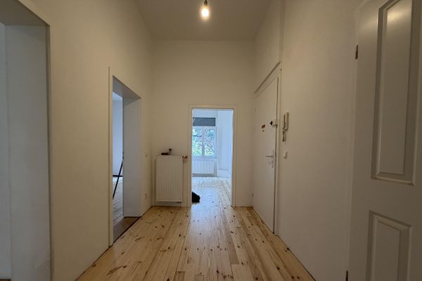 *Erstbezug* Kernsanierte 3-Zimmer Altbau Wohnung auf der Bergerstraße mit EBK und Balkon