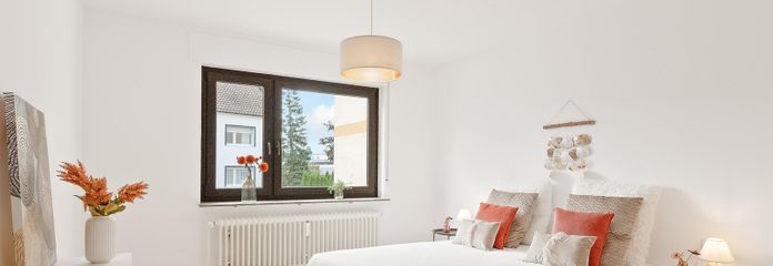 Appartement lumineux et spacieux de 3 pièces avec 2 balcons et sans commission – Schlafzimmer