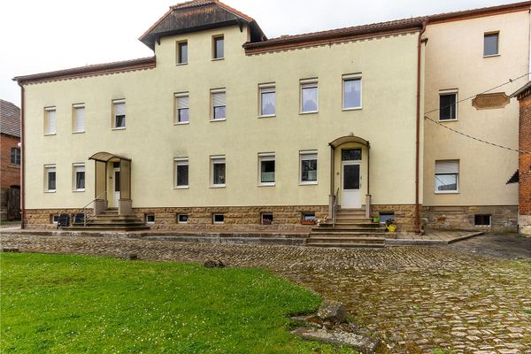 Attractive multi-family house on 7,848 m²
