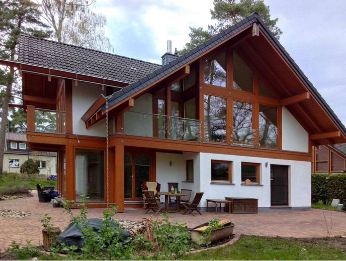 Hochwertige Baukunst &amp; nachhaltige Ausstattung - ein Zuhause mit Zukunft – Harmonie von außen und innen