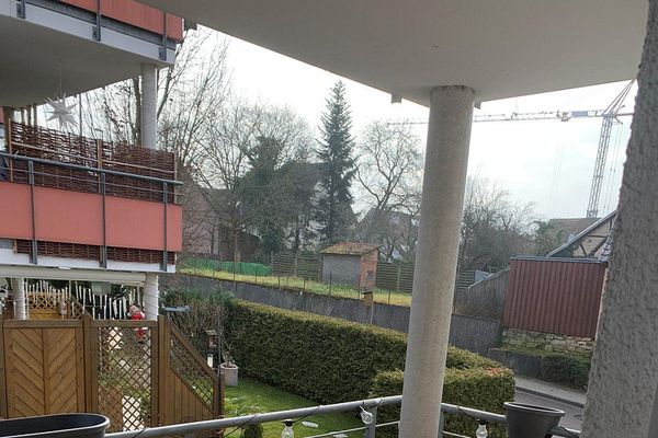 Vollständig renovierte 2-Zimmer-Wohnung mit Balkon, Einbauküche + TG in Filderstadt-Bonlanden