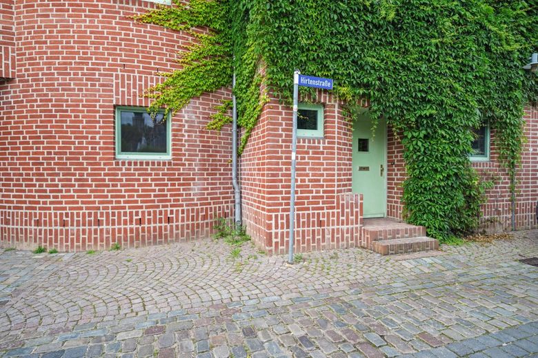 Bezugsfertige 2 Raumwohnung mit optimalem Grundriss am Wall in Greifswalder Innenstadt – Privater Eingang