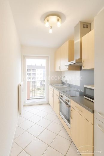 Gemütliches, voll möbliertes 2-Zimmer-Apartment mit Balkon in Sendling – 39f9e2acc51f0a8c1e64a9e68dfa638bf5a3b9ce.jpg