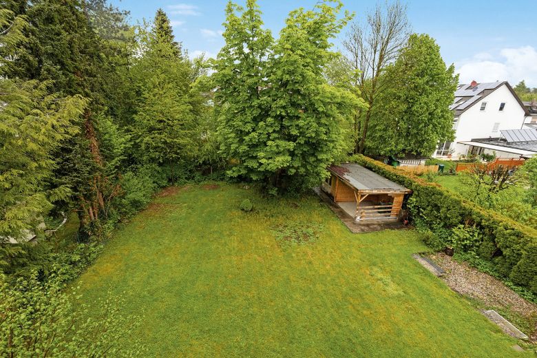 Großer ausgedehnter Garten