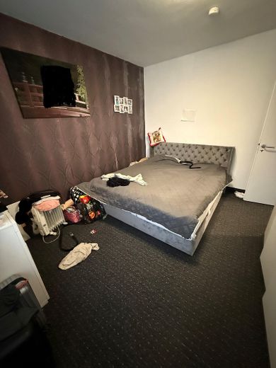 3-Zimmer-Wohnung mit großzügigem Privatgarten und Terrasse – Schlafzimmer 1