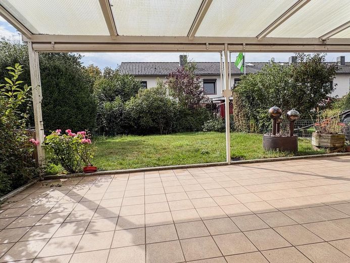 Bonita casa con jardín y terraza cubierta – sin comisión, de particular – Terasse