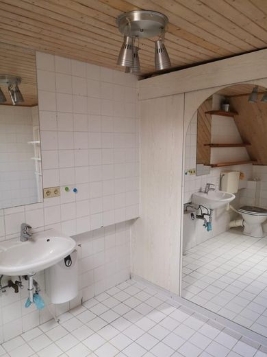Bad Nebenhaus 2 OG