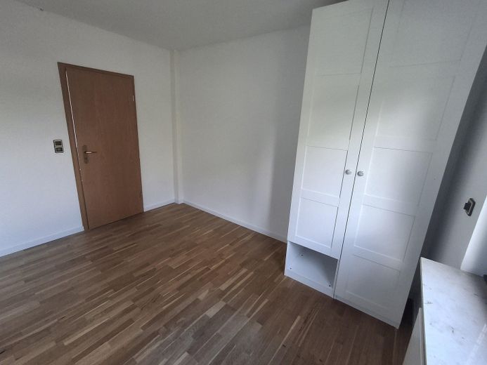 Sonnige EG-Wohnung mit EBK, Wannenbad, Kamin & Garten - von privat an privat – 3. Schlafzimmer I