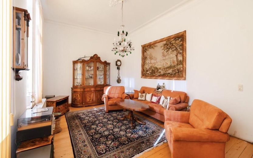 Villa histórica con vistas al Rin, edificio anexo y garaje – Wohnzimmer