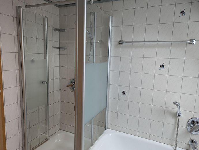 Große zentrale Wohnung in Nöttingen – Foto 4