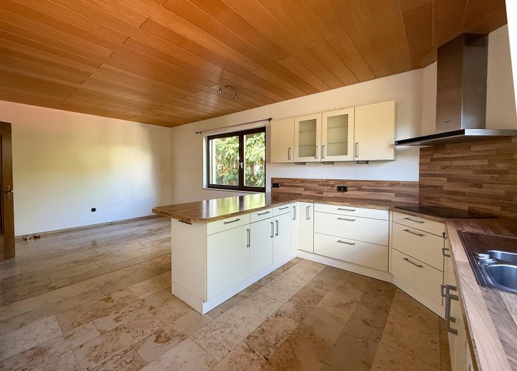 Küche mit Essbereich