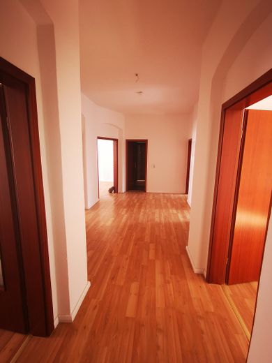 Sehr schöne helle 4-Zimmer-Wohnung unweit des Schellheimer Platzes – Flur der Wohnung