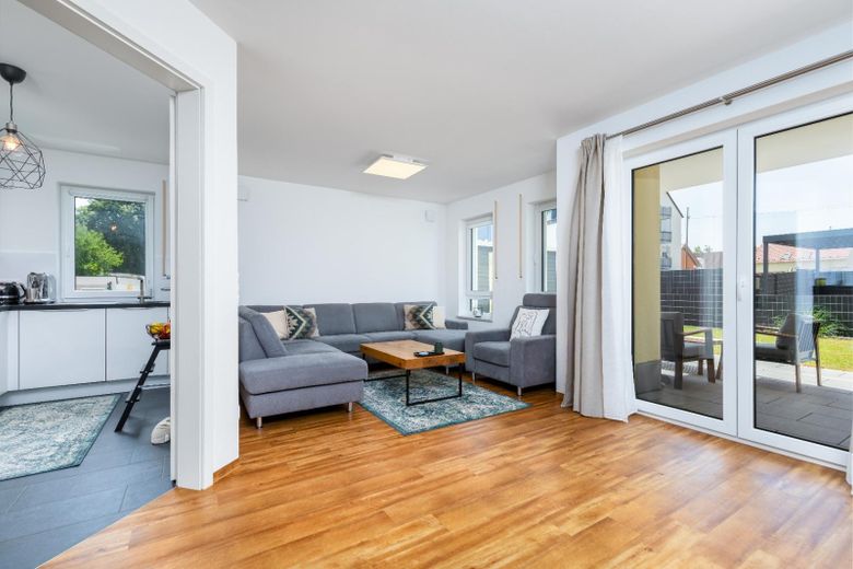 Exklusive 3-Zimmer-Gartenwohnung mit Südgarten – Foto 3