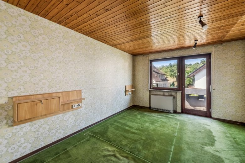Fikirleriniz için bolca alan – LE-Stetten’de bahçeli, geniş bir ikiz ev – Schlafzimmer 1