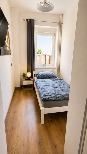 Große möblierte Firmenwohnung | 6 Betten | Garten | WLAN | ab 3 Monaten – Foto 6