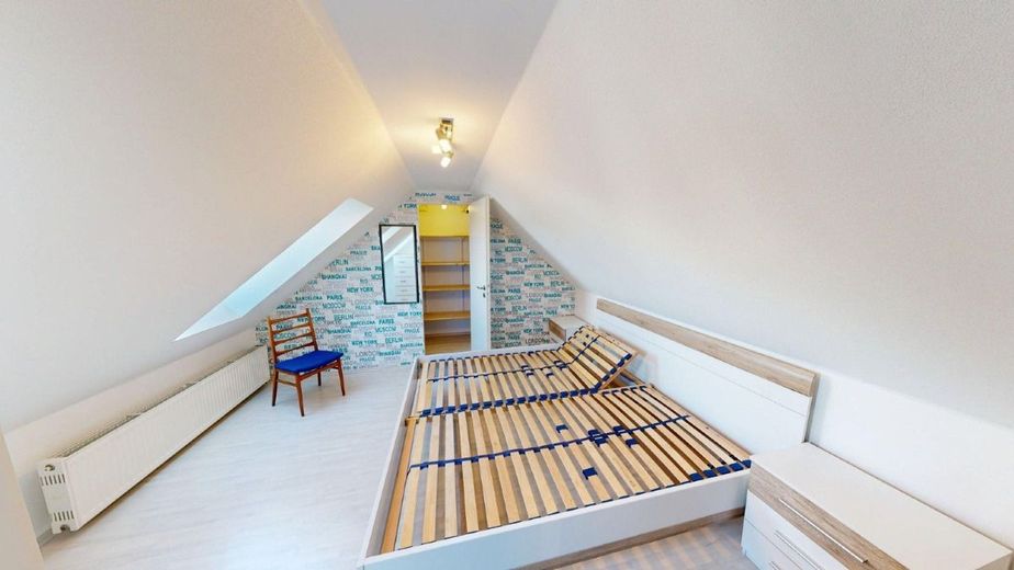 Exklusive Maisonette-Wohnung mit großer Dachterrasse – Kinderzimmer