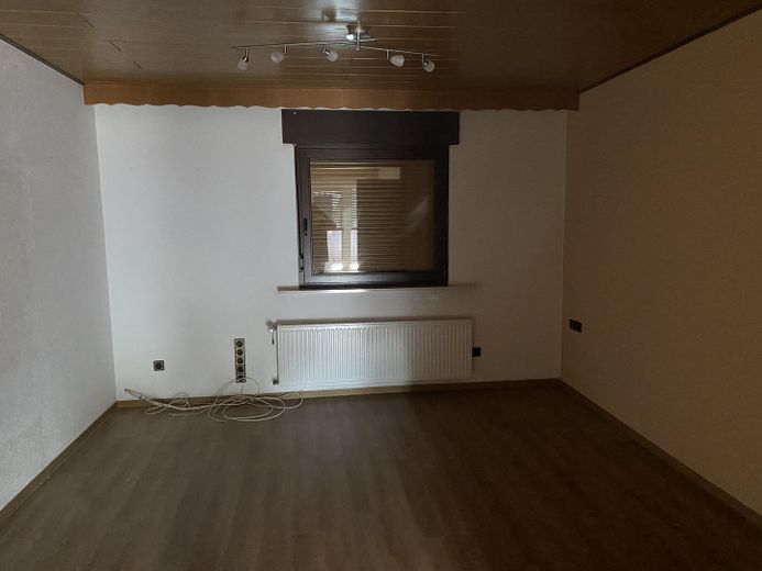 Vrijstaande woning met balkon en garage – Foto 21