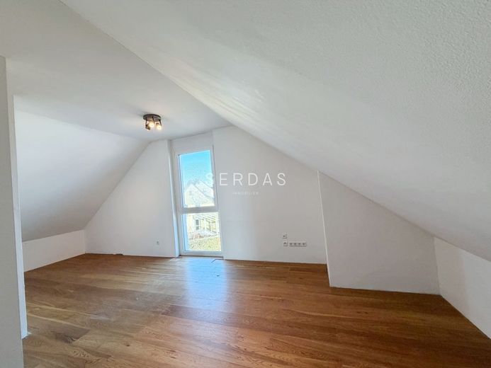 Wohnzimmer DG