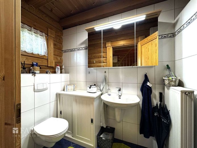 Appelhülsen-Skandinavischer Flair trifft moderne Energietechnik - Blockhaus mit besonderem Charakter – Badezimmer