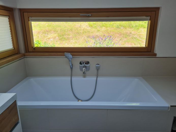 Detached house designed for two generations with mountain views in a sunny location – PRIVATE SALE – Bad OG