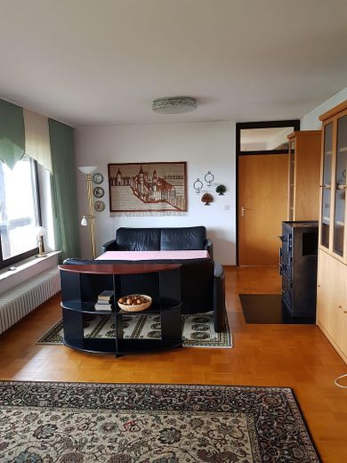 Wohnzimmer (rechte Seite)