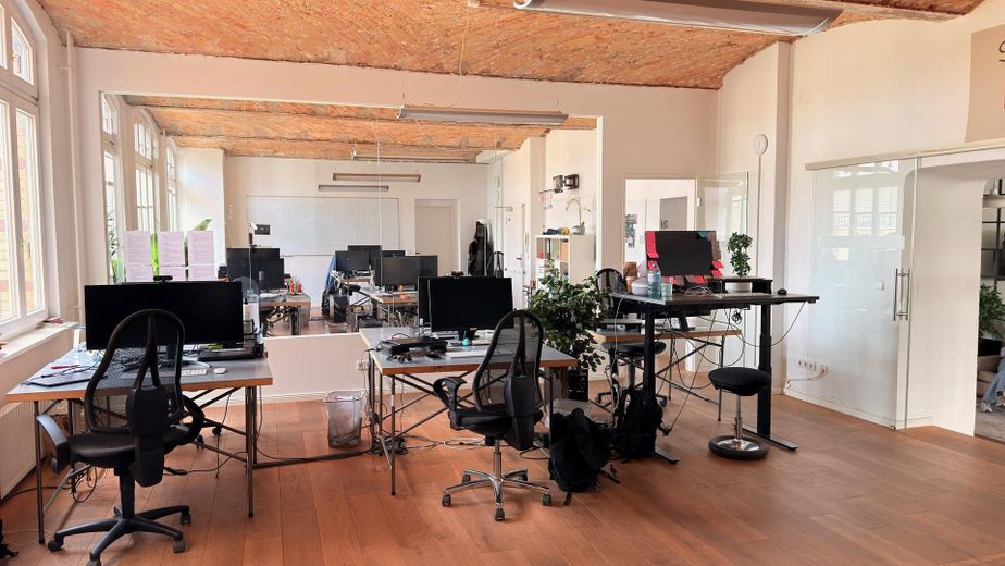 Großzügige Loft-Bürofläche in Kreuzberger Top-Lage Nähe Paul-Lincke-Ufer – Office