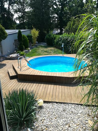 Bungalow bien entretenu avec piscine – Pool