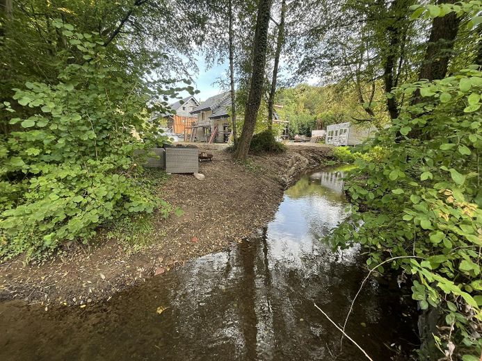 Odenthal Kernsaniert ihr Haus am Bach mit 1750qm Grundstück inkl Wärmepumpe, PV KFW 55 – Foto 7