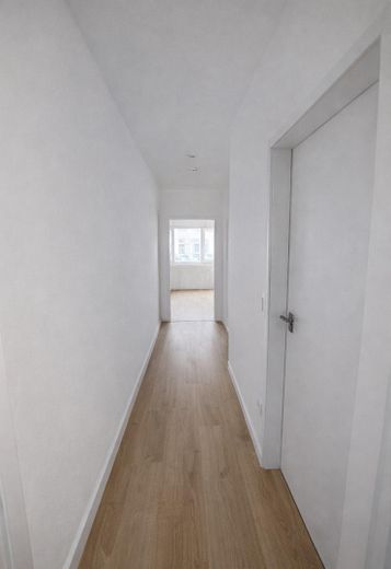 Erstbezug nach Sanierung | 3 Zimmer | 2 Balkone | Fußbodenheizung & Glasfaser – Foto 4