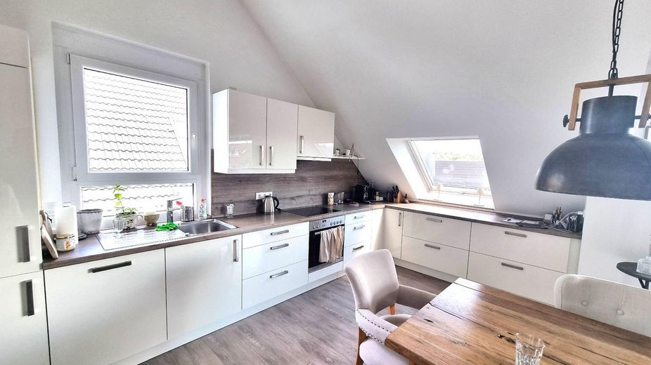 ++ ESCLUSIVO ATTICO A KORNTAL: SENZA BARRIERE CON ASCENSORE - TERRAZZA SUL TETTO CON VISTA SULLA CITTÀ ++ – Küche