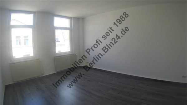 Mietwohnung günstiges Dachgeschoß -- 2er WG - ZweitBezug SüdBalkon – G0030144