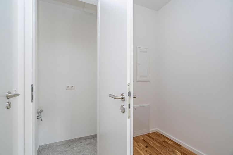 Helle 2-Zimmer-Wohnung mit Balkon und Einbauküche – Foto 4