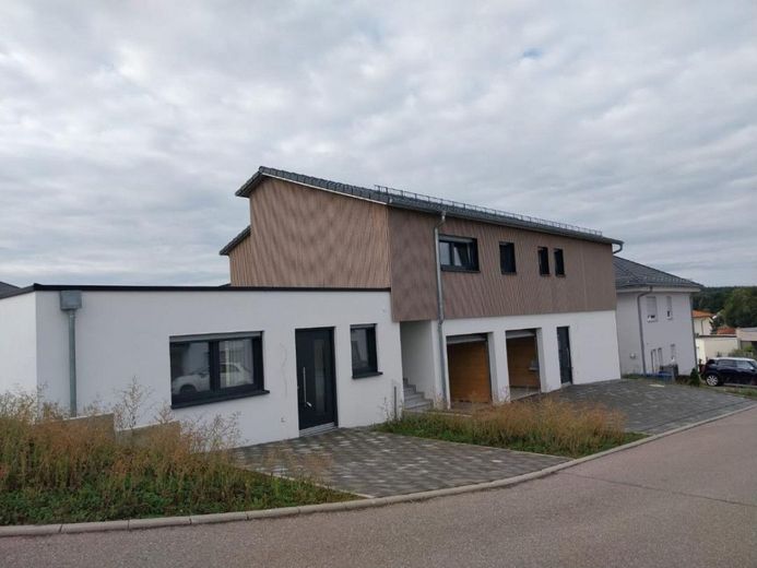 Wunderschöne, helle 4 Zimmer Wohnung mit großer Terrasse und Tageslichtbad – Bild 4