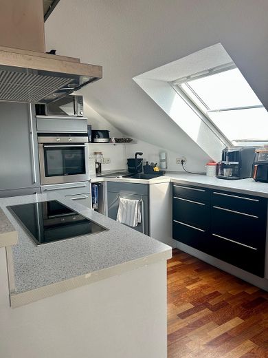 Traumhaftes Wohnen auf 2 Etagen - Haus in Haus mit Garten und Weitblick – Foto 8