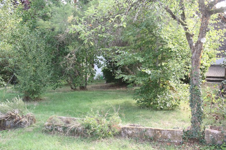 Büyük bahçeli ve ayrı girişli daireli A Plus enerji kimlik belgeli kır evi – Garten