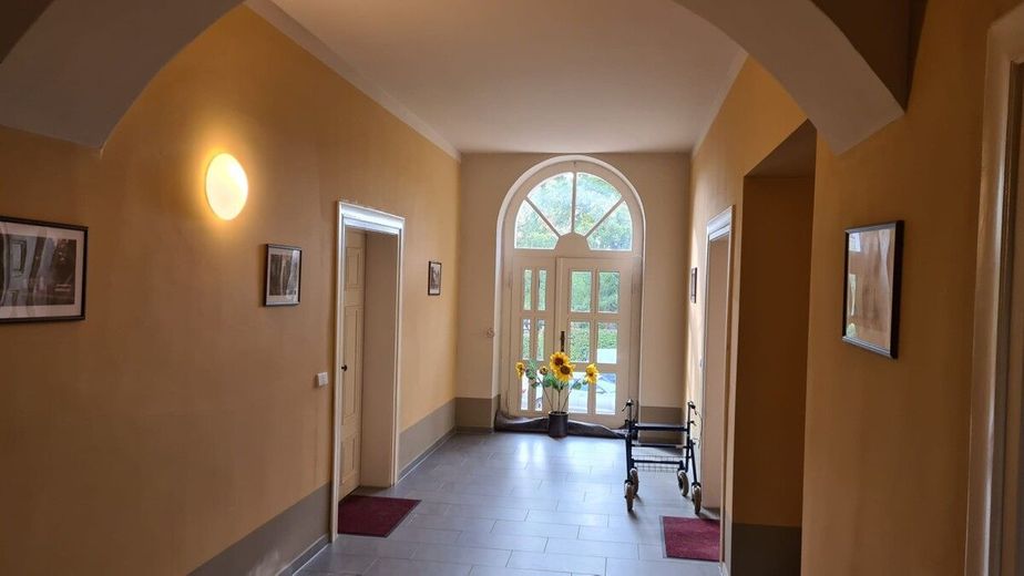 Wohnung im historischen Gutshaus – Hausflur