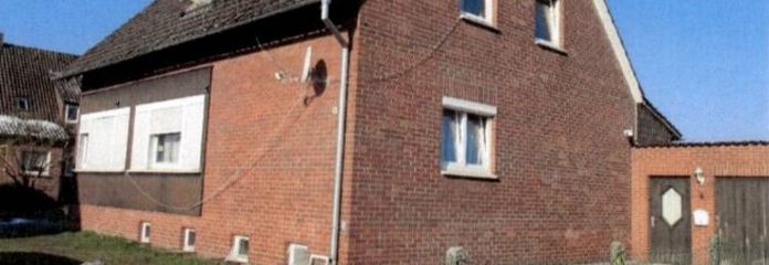 Примусовий аукціон без комісії: односімейний будинок у Лезе
