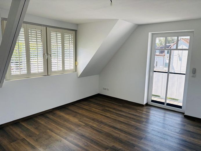 Güzel Fahrdorf’ta doğrudan Schlei manzaralı, huzur veren Friesenhaus (komisyonsuz) – Zimmer 1 mit Balkon