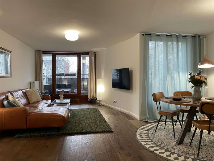 Large stylish apartment with sunny balcony near Tempelhofer Feld – Foto 10