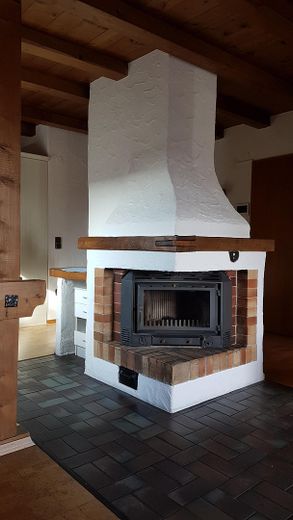 zentral gelegener Kaminofen