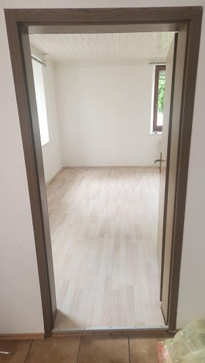 kleine Wohnung – Eingang