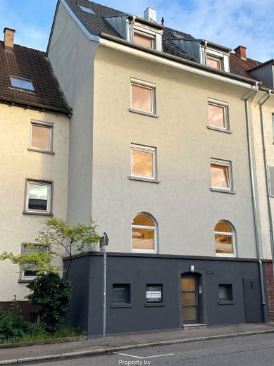 Abitare con stile nella zona est di Stoccarda: appartamento ristrutturato di 3 locali con grande balcone e cucina componibile – Foto 7