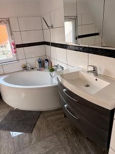 WOHNTRAUM MIT 46 M² WINTERGARTEN – 1789718321_cd1fb6.jpg