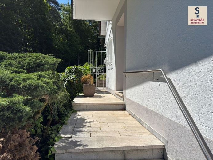 Charmantes Haus. Kernsaniert. Guter Preis. – 08-Eingang