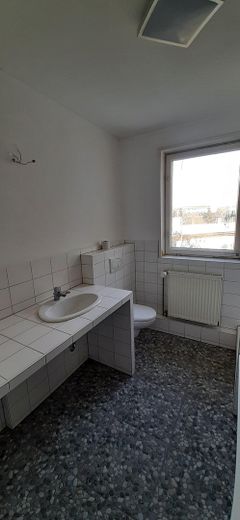 Provisionsfrei: Eigentumswohnung 2-Zimmer 5. Etage mit Balkon und Blick auf den Rathausturm Spandau – Bad