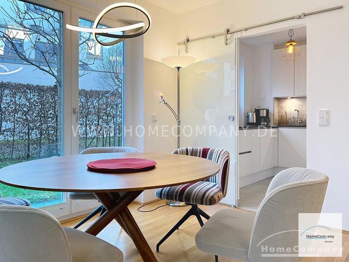 Moderno appartamento arredato con 4 locali, terrazza e giardino – 037a30387da0de4a5dca3a53538857637d47ac69.jpg